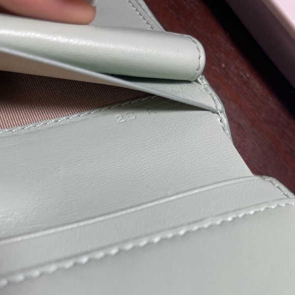 Givenchy Antigona Light Green Bifold Wallet in Box Leather - Picture 9 of 10